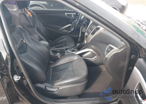 2015 Hyundai Veloster Re:flex z USA, uszkodzony, nr VIN KMHTC6AD4FU219128